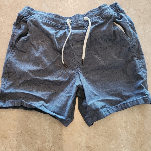 Hollister Shorts - Picture 1 of 6